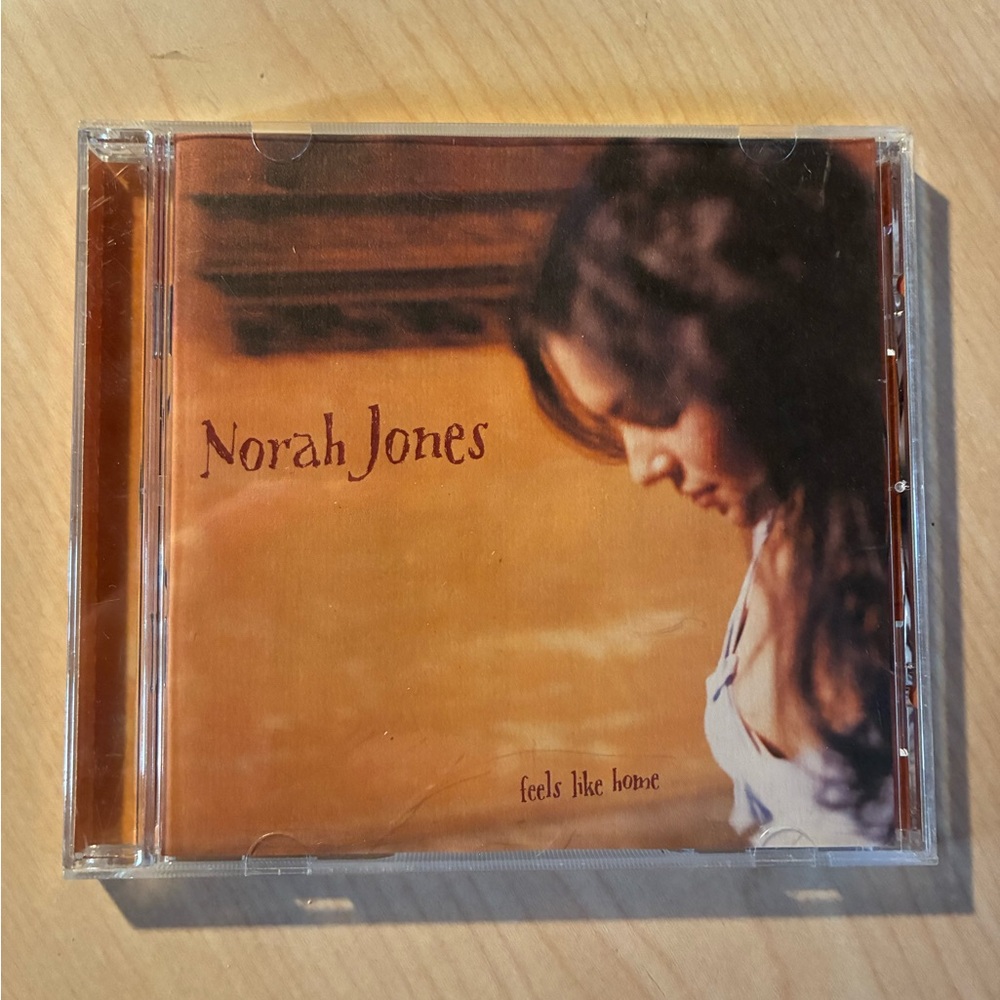 Norah Jones 'Feels Like Home' CD